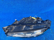 Laden Sie das Bild in den Galerie-Viewer, Frontscheinwerfer Mercedes-Benz W247 A2479067303 Links Scheinwerfer Headlight SCH2687366640uy
