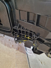 Laden Sie das Bild in den Galerie-Viewer, Frontscheinwerfer Mercedes-Benz A2069066104 Links Scheinwerfer Headlight SCH2688803530nj