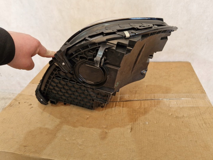 Frontscheinwerfer Mercedes-Benz A2069066104 Links Scheinwerfer Headlight SCH2688803530nj