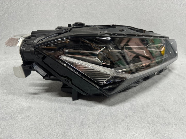 Frontscheinwerfer Skoda Superb 3P1941016B- Xenon Rechts Scheinwerfer Headlight SCH2691892253dr