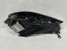 Laden Sie das Bild in den Galerie-Viewer, Frontscheinwerfer Skoda Superb 3P1941016B- Xenon Rechts Scheinwerfer Headlight SCH2691892253dr