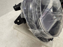 Laden Sie das Bild in den Galerie-Viewer, Frontscheinwerfer Nissan Juke 260606PM0A 89914387 Links Scheinwerfer Headlight SCH2694328846cl