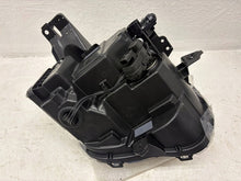 Laden Sie das Bild in den Galerie-Viewer, Frontscheinwerfer Nissan Juke 260606PM0A 89914387 Links Scheinwerfer Headlight SCH2694328846cl