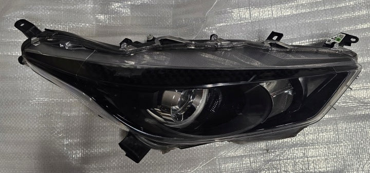 Frontscheinwerfer Toyota Yaris K0-6EU Rechts Scheinwerfer Headlight SCH2695442194pw