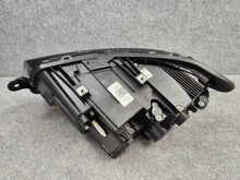Laden Sie das Bild in den Galerie-Viewer, Frontscheinwerfer VW Transporter 7L1941774 LED Rechts Scheinwerfer Headlight SCH2704147483rr