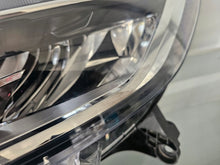Load image into Gallery viewer, Frontscheinwerfer Renault Captur I 260606152R Full LED Links Headlight SCH2707568872ed