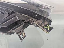 Load image into Gallery viewer, Frontscheinwerfer Renault Captur I 260606152R Full LED Links Headlight SCH2707568872ed