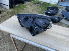 Laden Sie das Bild in den Galerie-Viewer, Frontscheinwerfer Audi Q2 81A941012C Rechts Scheinwerfer Headlight SCH2707934351zz