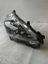 Load image into Gallery viewer, Frontscheinwerfer Toyota Prius 85967-47020 Rechts Scheinwerfer Headlight SCH2709342283dq