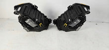 Laden Sie das Bild in den Galerie-Viewer, Frontscheinwerfer Volvo A2069064703 24056515 LED Ein Satz Scheinwerfer Headlight SCH2715064853hq