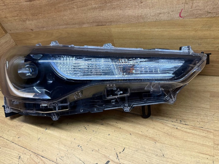Frontscheinwerfer Toyota Corolla 9116991 Rechts Scheinwerfer Headlight SCH2716122452uv