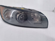 Load image into Gallery viewer, Frontscheinwerfer Volvo V50 30744682 Rechts Scheinwerfer Headlight SCH2717908235zt