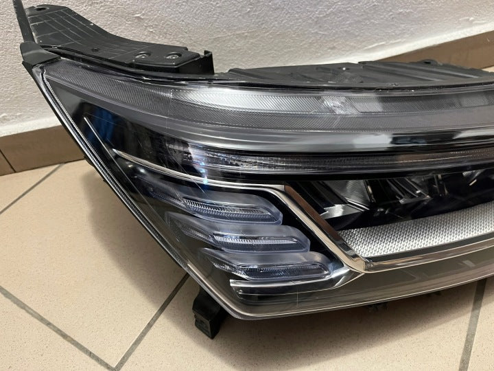 Frontscheinwerfer Ssangyong Korando 83102-37201 Full LED Rechts Headlight SCH2720277991zk