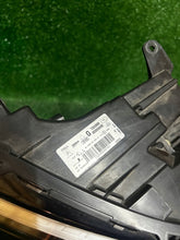 Laden Sie das Bild in den Galerie-Viewer, Frontscheinwerfer Citroën C4 III 9830649480 Links Scheinwerfer Headlight SCH2729765074lx