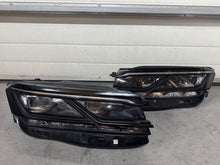 Laden Sie das Bild in den Galerie-Viewer, Frontscheinwerfer VW Touareg 761941081A Ein Satz Scheinwerfer Headlight SCH2729984085xw