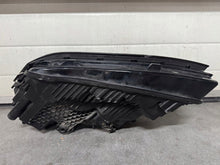 Laden Sie das Bild in den Galerie-Viewer, Frontscheinwerfer VW Touareg 761941081A Ein Satz Scheinwerfer Headlight SCH2729984085xw