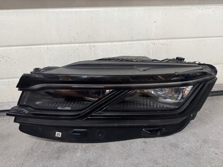 Frontscheinwerfer VW Touareg 761941081A Ein Satz Scheinwerfer Headlight SCH2729984085xw