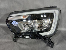 Laden Sie das Bild in den Galerie-Viewer, Frontscheinwerfer Renault Master I 260607867R Links Scheinwerfer Headlight SCH2736788773ll