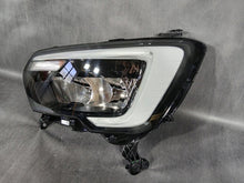 Laden Sie das Bild in den Galerie-Viewer, Frontscheinwerfer Renault Master I 260607867R Links Scheinwerfer Headlight SCH2736788773ll