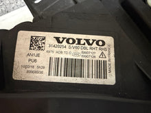 Load image into Gallery viewer, Frontscheinwerfer Volvo V60 S60 31420254 Rechts Scheinwerfer Headlight SCH2739903330hj