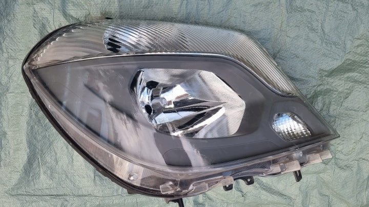 Frontscheinwerfer Mercedes-Benz Sprinter A9068205700 Rechts Headlight SCH2743997994wt