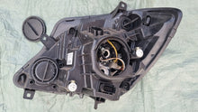 Laden Sie das Bild in den Galerie-Viewer, Frontscheinwerfer Mercedes-Benz Sprinter A9068205700 Rechts Headlight SCH2743997994wt