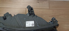 Laden Sie das Bild in den Galerie-Viewer, Frontscheinwerfer Renault I 260100650R Rechts Scheinwerfer Headlight SCH2744018902fk