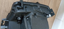Laden Sie das Bild in den Galerie-Viewer, Frontscheinwerfer Renault I 260100650R Rechts Scheinwerfer Headlight SCH2744018902fk