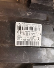Laden Sie das Bild in den Galerie-Viewer, Frontscheinwerfer Mercedes-Benz W245 A1698201861 Rechts Scheinwerfer Headlight SCH2747149867gg