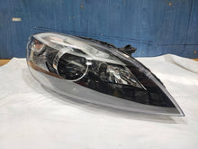 Laden Sie das Bild in den Galerie-Viewer, Frontscheinwerfer Volvo V40 31420008 Rechts Scheinwerfer Headlight SCH2748707610lj