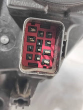 Laden Sie das Bild in den Galerie-Viewer, Frontscheinwerfer Volvo V40 31420008 Rechts Scheinwerfer Headlight SCH2748707610lj
