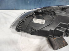 Laden Sie das Bild in den Galerie-Viewer, Frontscheinwerfer Volvo V40 31420008 Rechts Scheinwerfer Headlight SCH2748707610lj