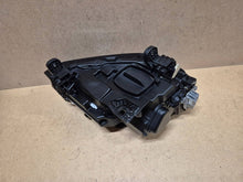 Laden Sie das Bild in den Galerie-Viewer, Frontscheinwerfer Audi Q2 81A941011 LED Links Scheinwerfer Headlight SCH2749261259go