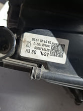 Load image into Gallery viewer, Frontscheinwerfer Hyundai Kona J9921-21010 Links Scheinwerfer Headlight SCH2751550756rb