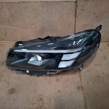 Laden Sie das Bild in den Galerie-Viewer, Frontscheinwerfer Opel Zafira Vivaro C 9847209980 Links Scheinwerfer Headlight SCH2756051589ao