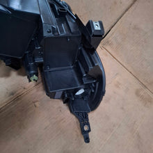 Laden Sie das Bild in den Galerie-Viewer, Frontscheinwerfer Opel Zafira Vivaro C 9847209980 Links Scheinwerfer Headlight SCH2756051589ao