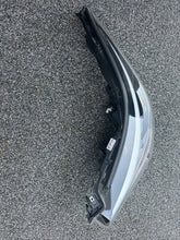 Laden Sie das Bild in den Galerie-Viewer, Frontscheinwerfer Toyota Chr 81150-YP280 Links Scheinwerfer Headlight SCH2758729563eq