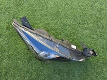 Load image into Gallery viewer, Frontscheinwerfer Mazda 3 BHR251030 Xenon Rechts Scheinwerfer Headlight SCH2759010175xs