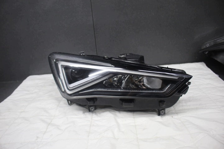 Frontscheinwerfer Seat Leon 2J356A2362J36A2 Rechts Scheinwerfer Headlight SCH2767906314mt