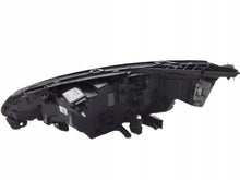 Laden Sie das Bild in den Galerie-Viewer, Frontscheinwerfer Renault Clio I V E-Tech 260109379R Full LED Rechts Headlight SCH2770227769bw