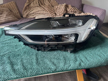 Laden Sie das Bild in den Galerie-Viewer, Frontscheinwerfer Volvo Xc60 31420417 LED Links Scheinwerfer Headlight SCH2771896337rw