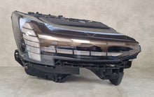 Laden Sie das Bild in den Galerie-Viewer, Frontscheinwerfer Volvo 32450063 LED Rechts Scheinwerfer Headlight SCH2778334827em