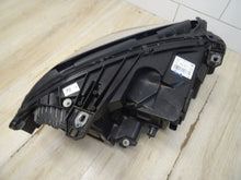 Laden Sie das Bild in den Galerie-Viewer, Frontscheinwerfer Mercedes-Benz W246 A2469066901 Links Scheinwerfer Headlight SCH2786185830xg