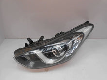 Laden Sie das Bild in den Galerie-Viewer, Frontscheinwerfer Hyundai I30 92101A6020 Links Scheinwerfer Headlight SCH2786622644zj