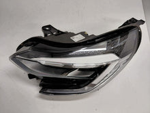 Load image into Gallery viewer, Frontscheinwerfer Renault Captur II 260608054R Links Scheinwerfer Headlight SCH2795890380al
