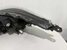 Laden Sie das Bild in den Galerie-Viewer, Frontscheinwerfer Toyota Corolla 81110-02X10 LED Rechts Scheinwerfer Headlight SCH2796240449xg