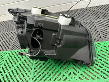 Laden Sie das Bild in den Galerie-Viewer, Frontscheinwerfer BMW 3 E91 E90 6942743 Xenon Links Scheinwerfer Headlight SCH2801985387qh