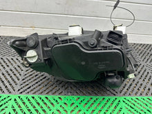 Laden Sie das Bild in den Galerie-Viewer, Frontscheinwerfer BMW 3 E91 E90 6942743 Xenon Links Scheinwerfer Headlight SCH2801985387qh
