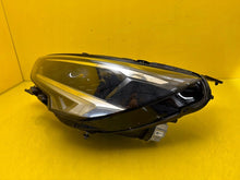 Laden Sie das Bild in den Galerie-Viewer, Frontscheinwerfer Opel Corsa F 39162653 LED Links Scheinwerfer Headlight SCH2803887264vq