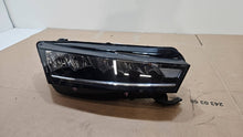 Laden Sie das Bild in den Galerie-Viewer, Frontscheinwerfer Skoda Octavia IV 5E4941016 LED Rechts Scheinwerfer Headlight SCH2810399600ly